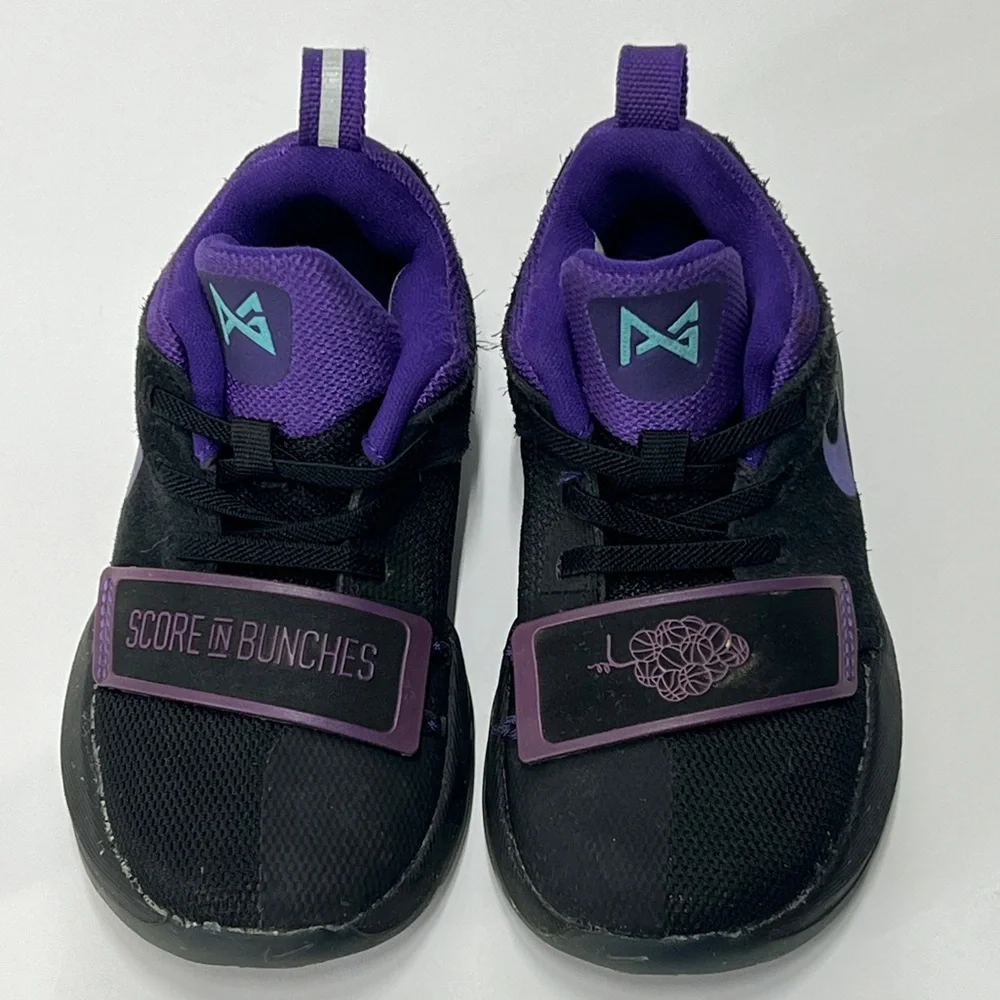 Nike excellent pet